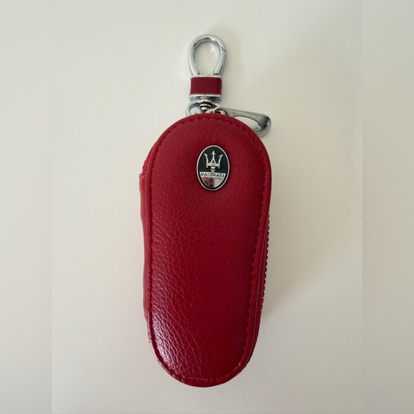 The Unbranded Brand Accessories - Red Leather Key Holder with Emblem